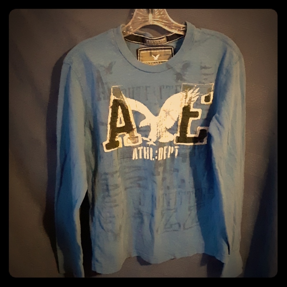Mens American Eagle small shirt